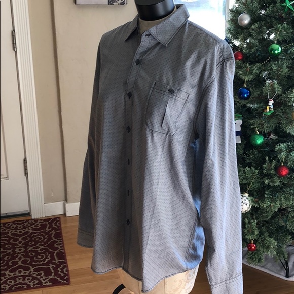 Men’s dress shirt - Picture 1 of 2